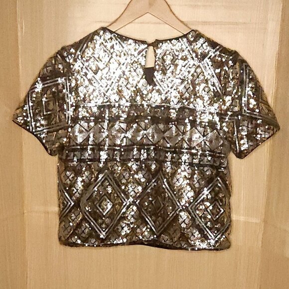 Forever 21 Gold Black Silver Sequin Cropped Short Sleeve Top Large - Picture 2 of 8